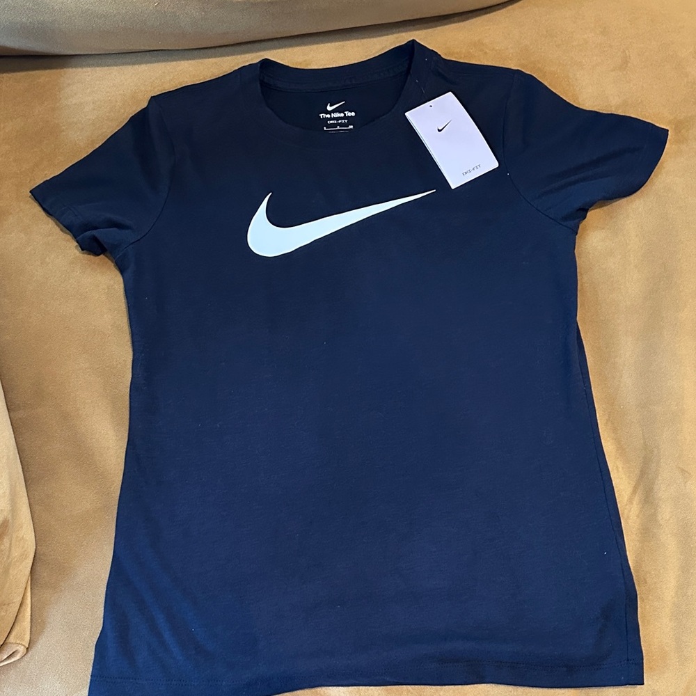 Women's -Nike DriFit Black training T- With The Swish In White Sz S NWT💕